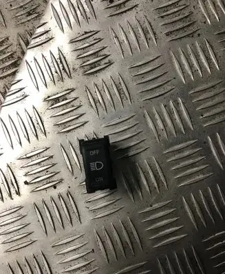 Nissan X-Trail T30 Light switch