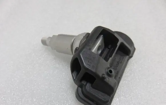 Infiniti Q30 Tire pressure sensor 2546AGG4 2013DJ5531