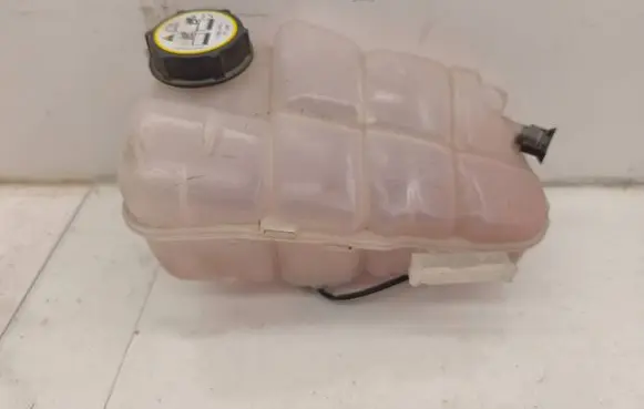 Volvo V40 Coolant expansion tank/reservoir 31338764