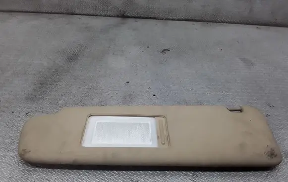 Volkswagen Touareg I Sun visor