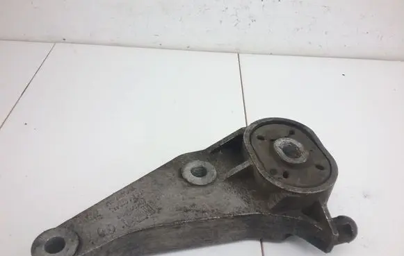 Opel Meriva A Gearbox mount 13117089