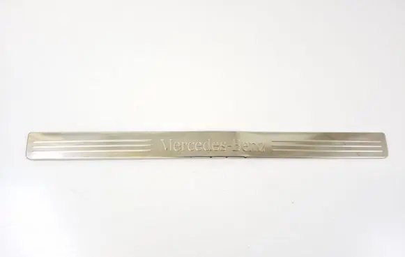 Mercedes-Benz C W204 Front sill trim cover A2046800135