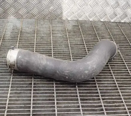 BMW 5 F10 F11 Intercooler hose/pipe 7810615