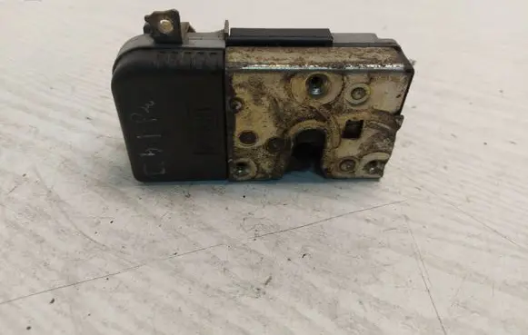 Citroen C5 Front door lock PBTR1
