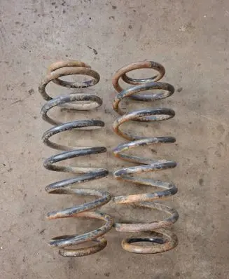 Chrysler PT Cruiser Rear coil spring