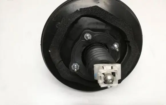 Peugeot 308 Brake booster 9682516580