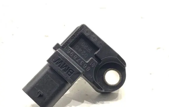 BMW 5 G30 G31 G38 Air pressure sensor 8637896