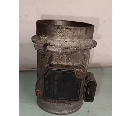 Audi A6 S6 C5 4B Mass air flow meter 059906461G
