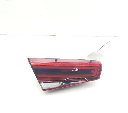 Audi A3 S3 8V Tailgate rear/tail lights 8V3945093E