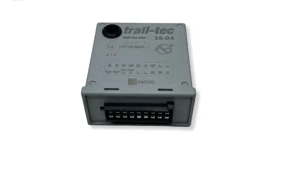 Ford Focus Tow bar relay 10R058041