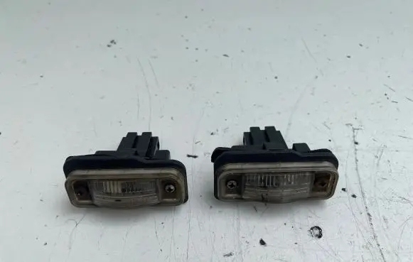 Mercedes-Benz E W211 Number plate light