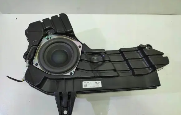 Hyundai i20 (BC3 BI3) Subwoofer speaker 96380-Q0100