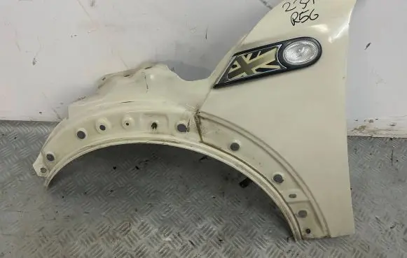 Mini One - Cooper Coupe R56 Fender