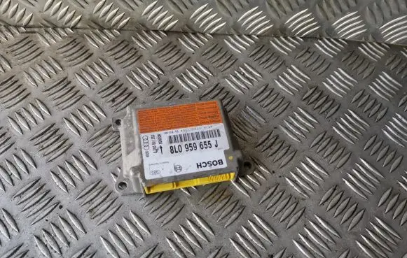 Audi A3 S3 8L Airbag control unit/module 8L0959655J 0285001352