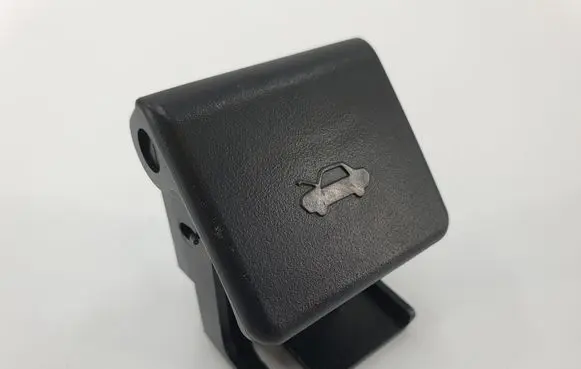 Mazda 3 I Engine bonnet (hood) release handle 