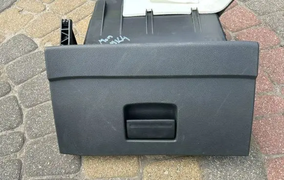 Ford Mondeo MK IV Glove box AG9T48781AB