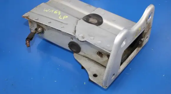 Mercedes-Benz ML W164 Front bumper shock/impact absorber 