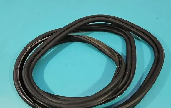 BMW 3 G20 G21 Seal rubber (tailgate) 20577910 IMPRK1587525