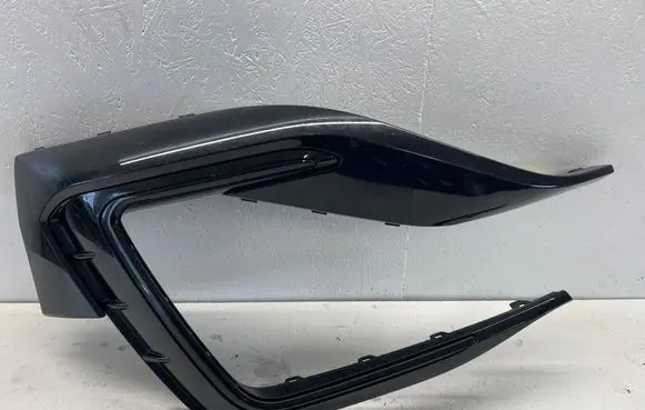 Volkswagen Tiguan Front bumper lower grill 5NA853665J 5NA853211G