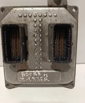Opel Zafira B Engine control unit/module 12992406 7040615070 5WK9395