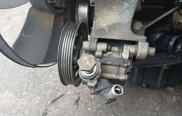 Volkswagen PASSAT B5 Power steering pump