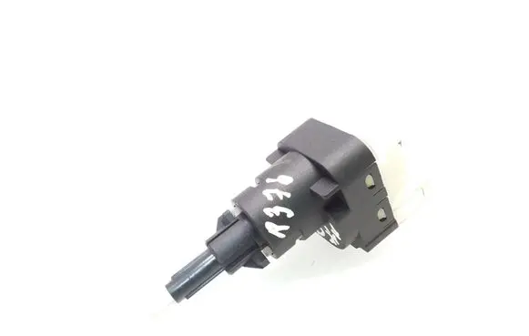 Audi A4 S4 B6 8E 8H Brake pedal sensor switch