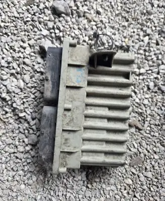 Opel Astra F Coolant fan relay 09131731