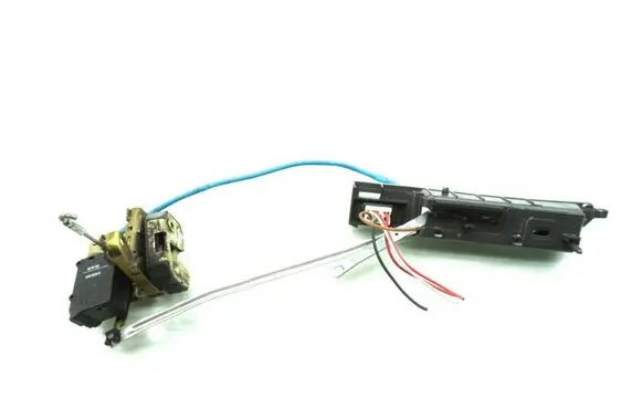 Volvo 940 Front door lock MMAUTKO31194
