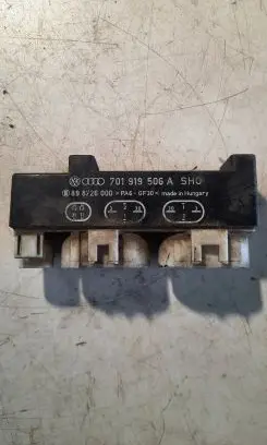 Volkswagen Golf IV Coolant fan relay 701919506A
