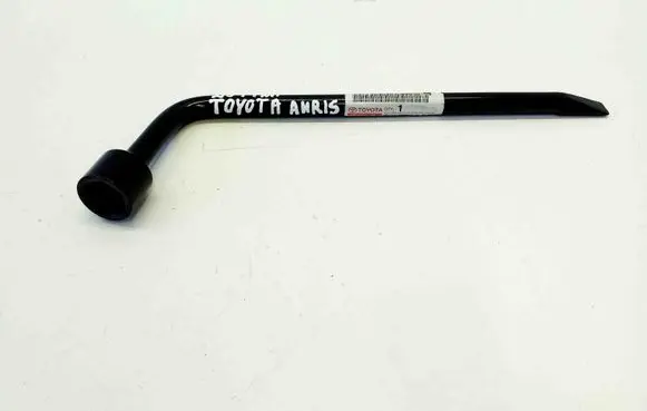 Toyota Auris E180 Wheel nut wrench 0915005011