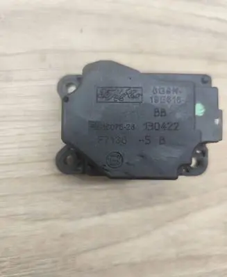 Volvo V60 Air flap motor/actuator 19E616 130422 PL1607526