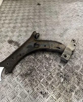 Volkswagen Jetta V Front lower control arm/wishbone