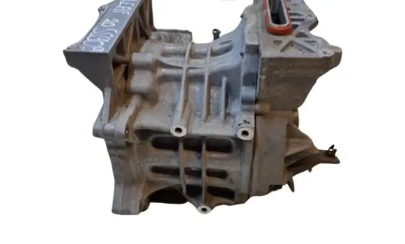 Nissan Leaf II (ZE1) Electric car motor YHJ19 EM57