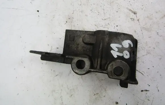 Renault Laguna II Engine mounting bracket 7700108207
