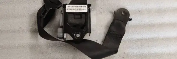 BMW X5 E70 Front seatbelt 32716104209K 12B2931P0652D