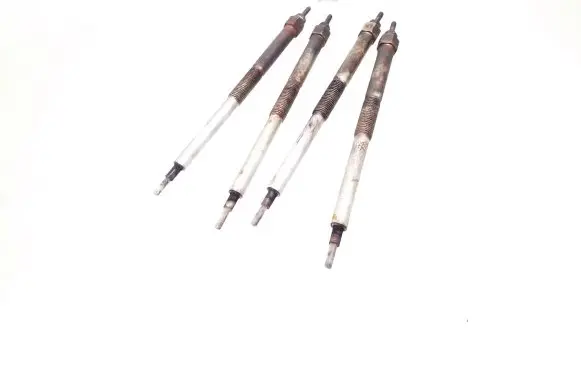 Nissan Almera N16 Glow plug 