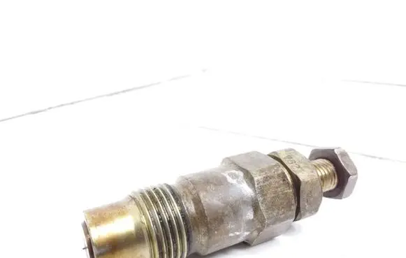 Nissan Primera Fuel injector 71A1361