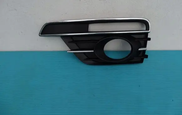 Volkswagen Beetle A5 Front bumper lower grill 5C5853665N