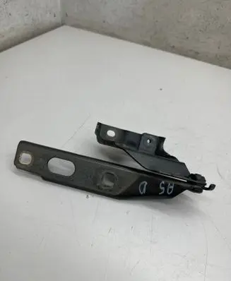 Audi A5 8T 8F Engine bonnet/hood hinges 8T0323302