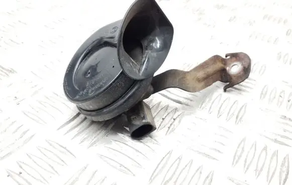 Volkswagen PASSAT B6 Horn signal