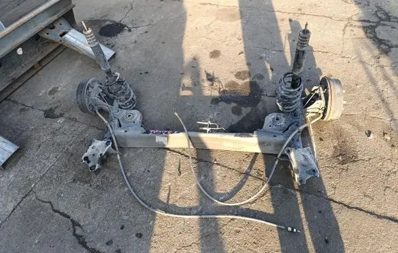 Dacia Duster II Rear axle beam with reductor 