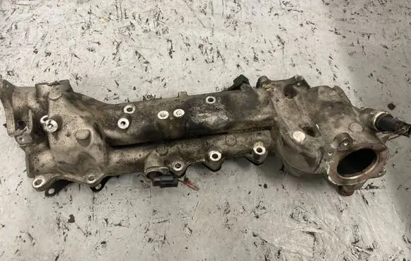 Mercedes-Benz E W211 Intake manifold