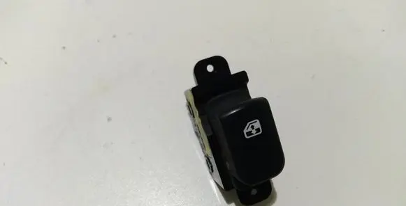 KIA Carens II Electric window control switch 93580D0003W
