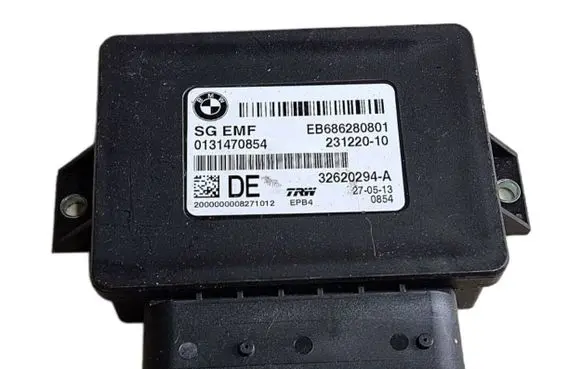 BMW X3 F25 Hand brake control module 6862808 23122010 0131470854