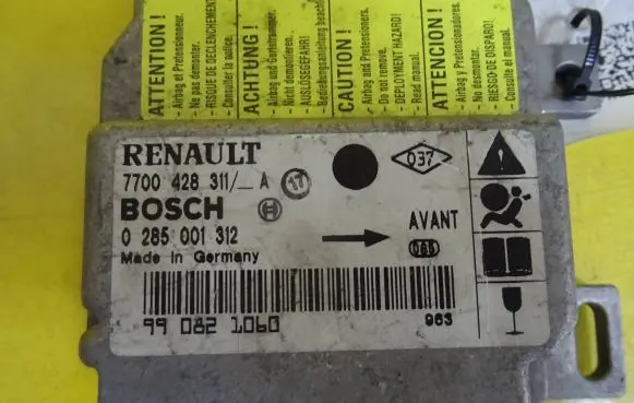 Renault Megane II Airbag control unit/module 7700428311A 0285001312