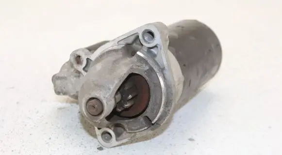 BMW 5 E39 Starter motor 1740374