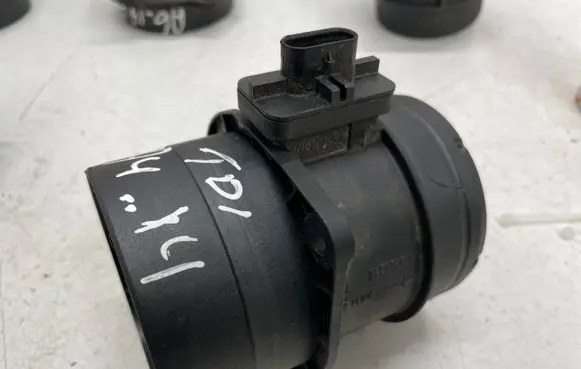 Audi A4 S4 B8 8K Mass air flow meter 0281002956 03L906461A