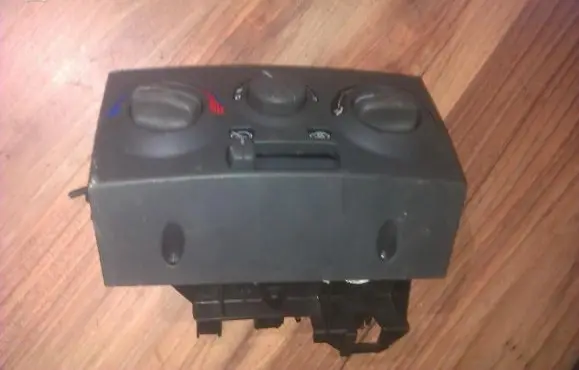 Fiat Punto (176) Climate control unit 100140600
