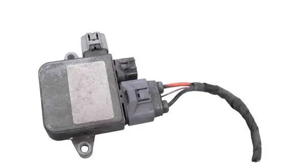 Infiniti M Y51 Coolant fan relay 
