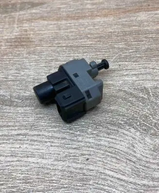 Ford Mondeo Mk III Brake pedal sensor switch 1S7T13480AA